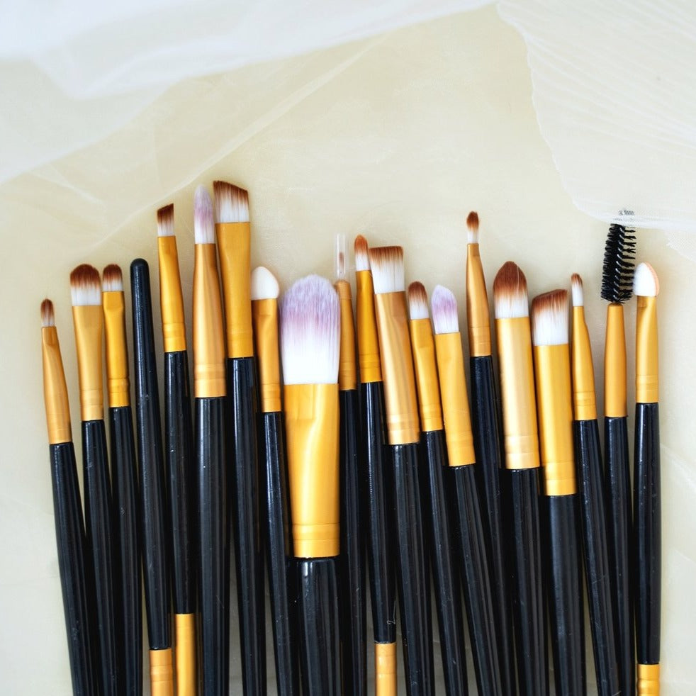 20 pcs Black Soft Nylon Makeup Brushes